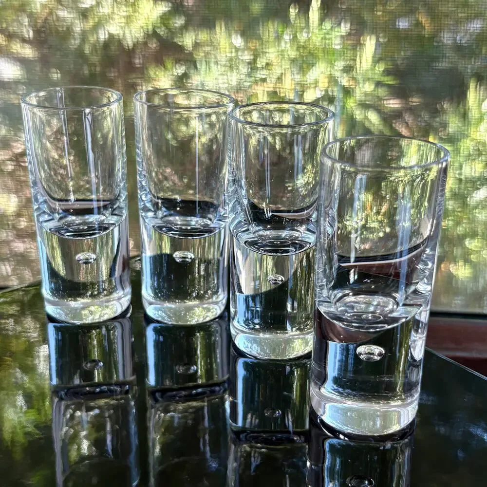 Kosta Boda Pippi Shot Glasses Set of 4 Clear Control Bubble Sweden
